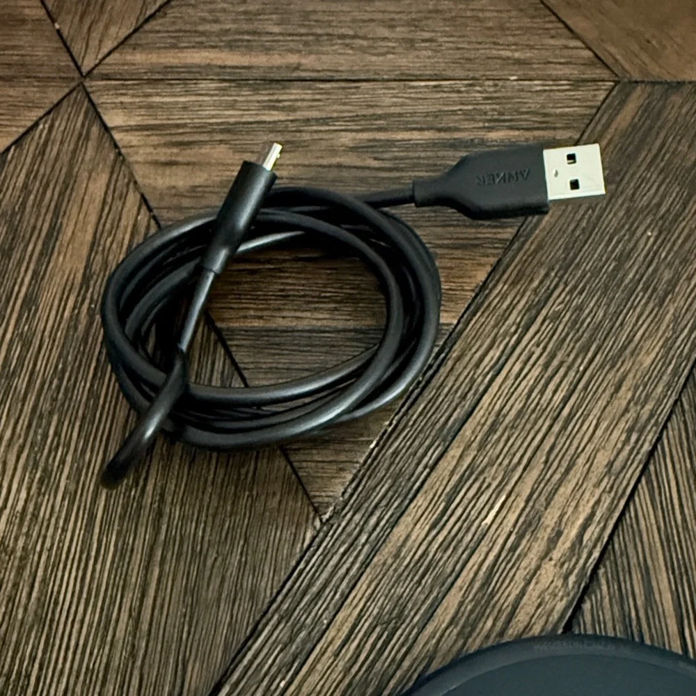 Anker PowerWave Pad A2503 Magnetic Wireless Charging Base w/ USB Cord